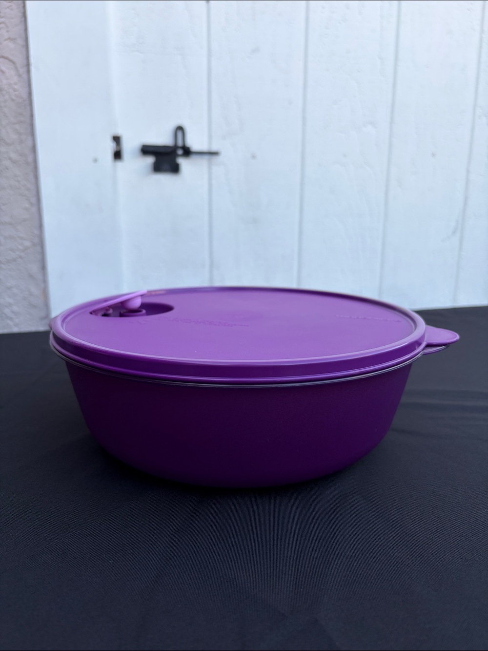 Tupperware Purple Round Food Storage Bowl with Venting Lid